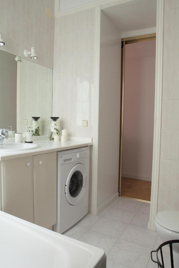 マドリードGran Via Central Lovely Private Apt In The Heart Of Chuecaアパートメント エクステリア 写真