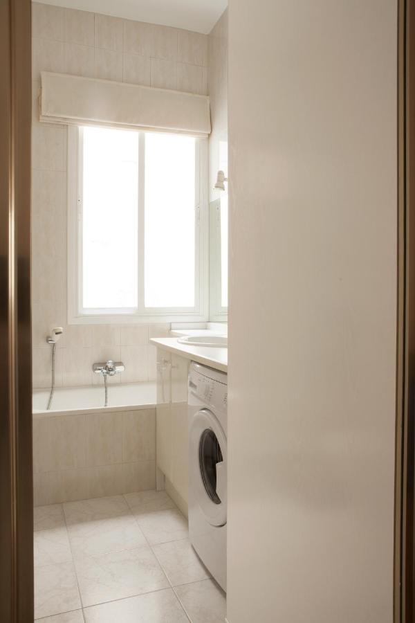 マドリードGran Via Central Lovely Private Apt In The Heart Of Chuecaアパートメント エクステリア 写真