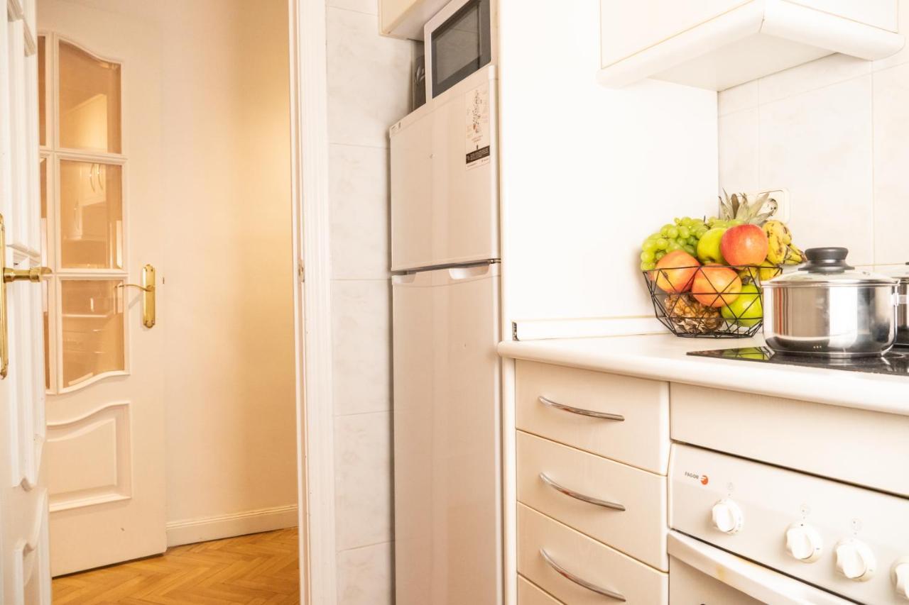 マドリードGran Via Central Lovely Private Apt In The Heart Of Chuecaアパートメント エクステリア 写真