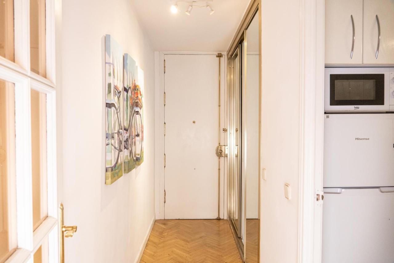 マドリードGran Via Central Lovely Private Apt In The Heart Of Chuecaアパートメント エクステリア 写真