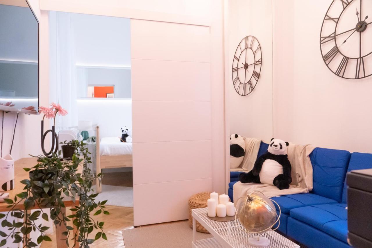 マドリードGran Via Central Lovely Private Apt In The Heart Of Chuecaアパートメント エクステリア 写真