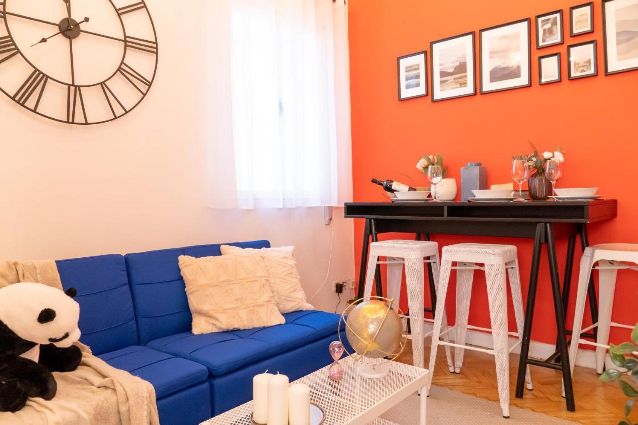 マドリードGran Via Central Lovely Private Apt In The Heart Of Chuecaアパートメント エクステリア 写真