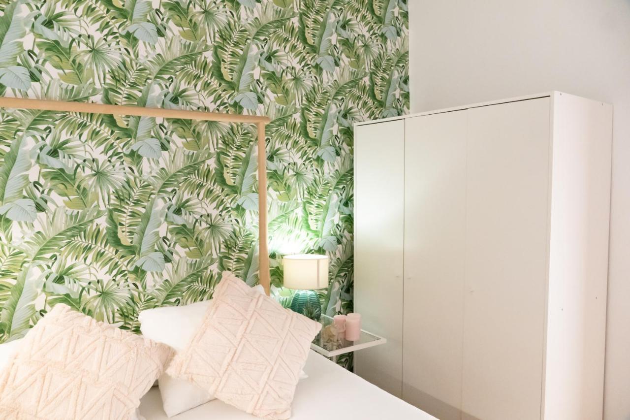 マドリードGran Via Central Lovely Private Apt In The Heart Of Chuecaアパートメント エクステリア 写真