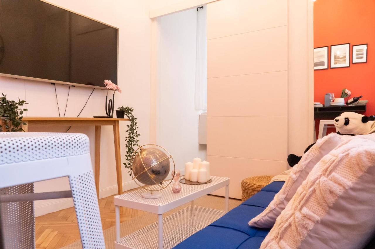 マドリードGran Via Central Lovely Private Apt In The Heart Of Chuecaアパートメント エクステリア 写真