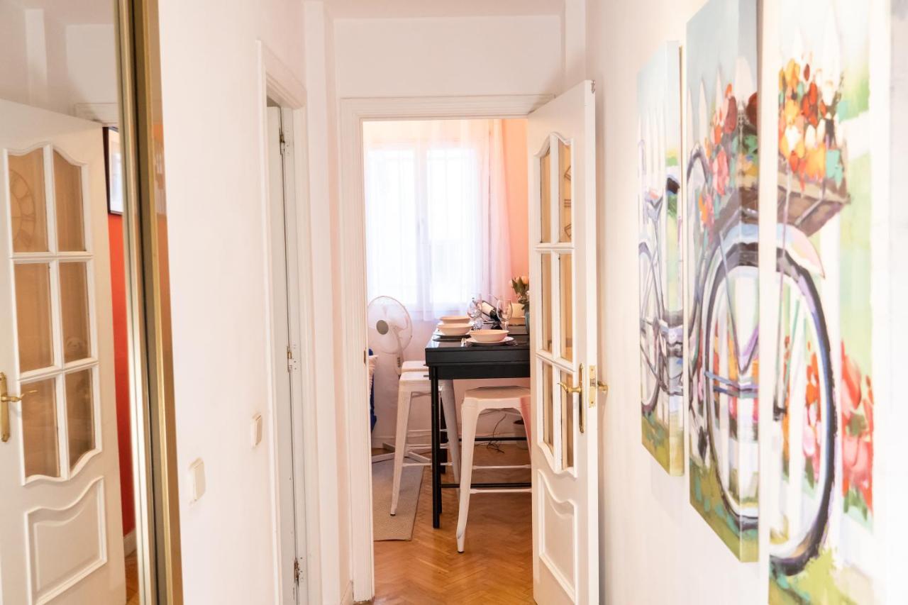 マドリードGran Via Central Lovely Private Apt In The Heart Of Chuecaアパートメント エクステリア 写真