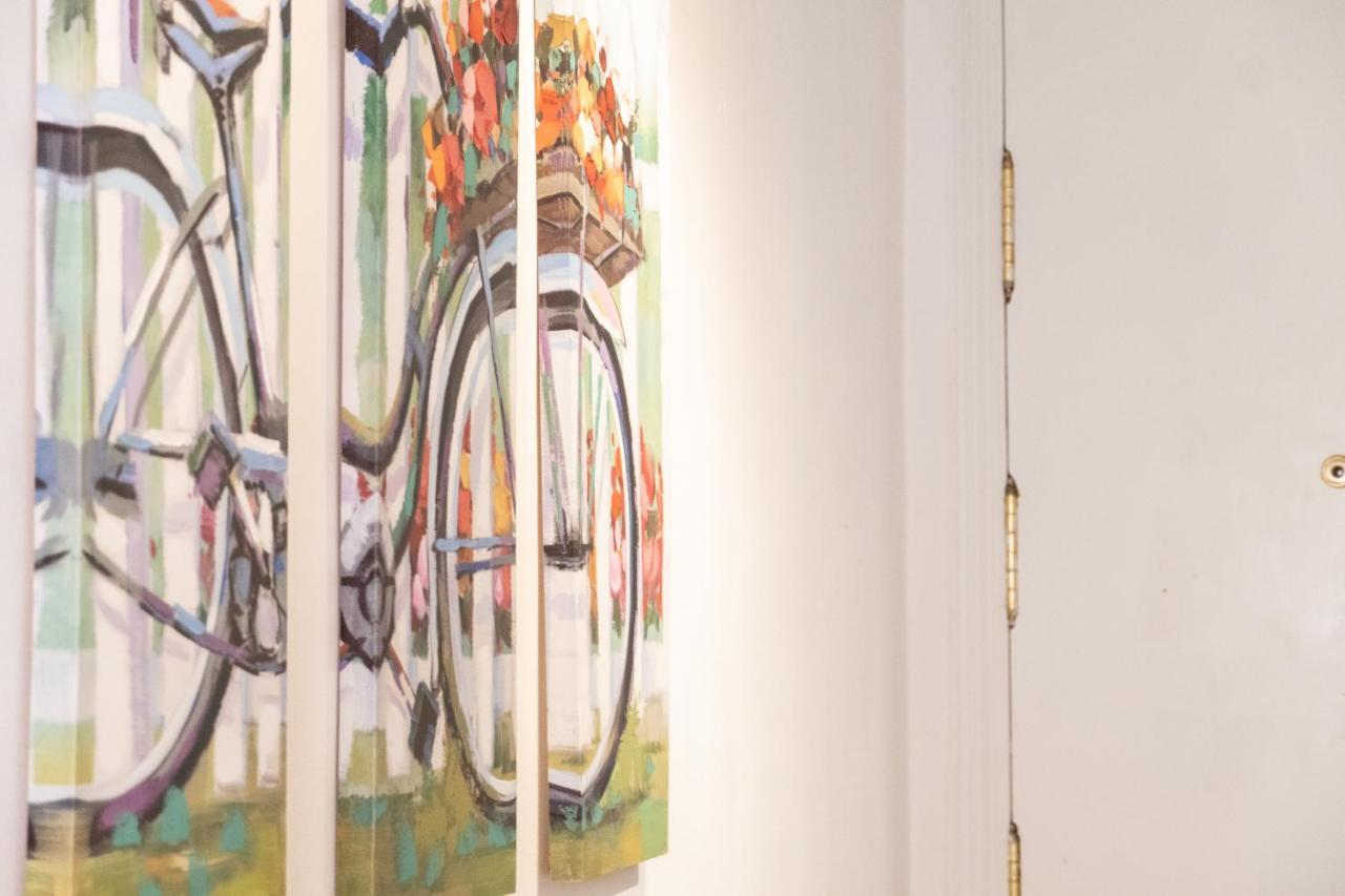 マドリードGran Via Central Lovely Private Apt In The Heart Of Chuecaアパートメント エクステリア 写真